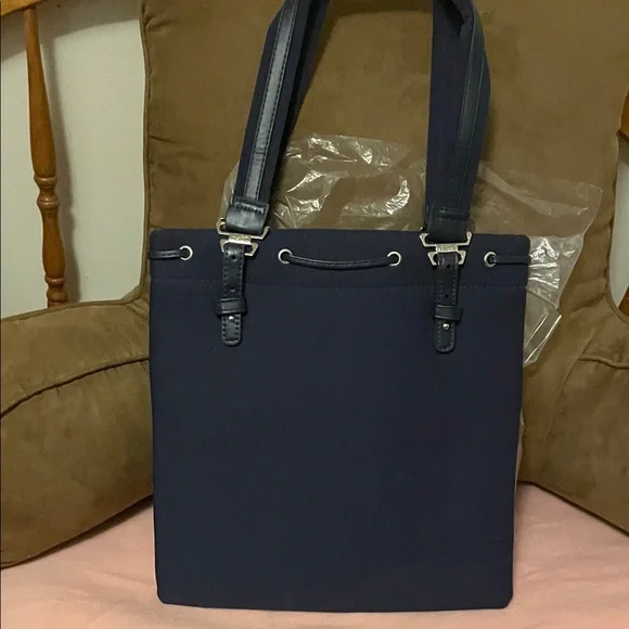 Yves Saint Laurent Dark Blue Tote with Gold Logo - Picture 4 of 17